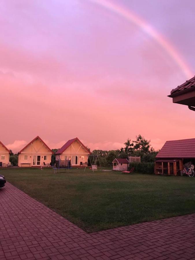 Pokoje Goscinne U Izy Leba Exterior photo